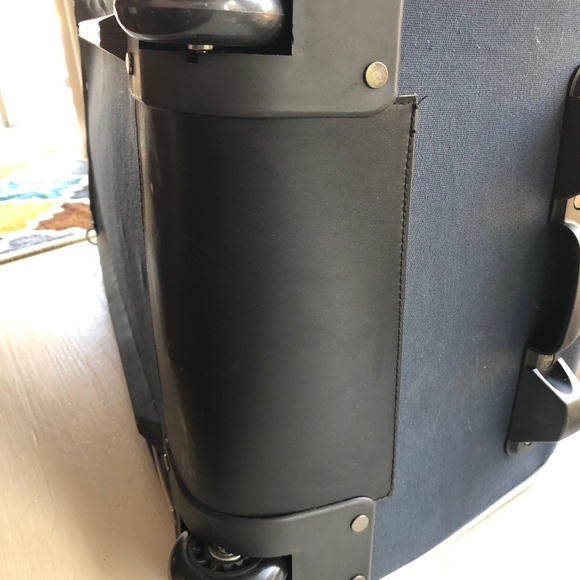 PINK Victoria's Secret "Peace, Love"Rolling Duffle - Rare Vintage - Picture 5 of 8